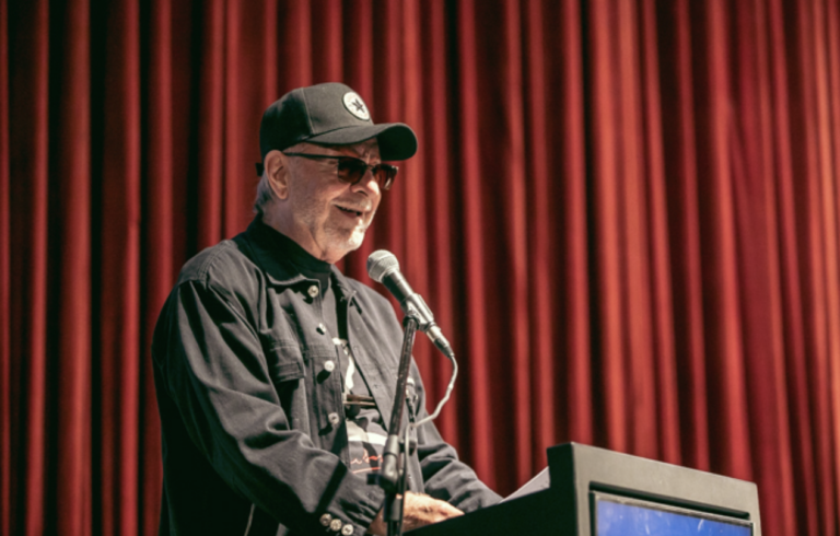 La UNC otorgó el Doctor Honoris Causa a León Gieco